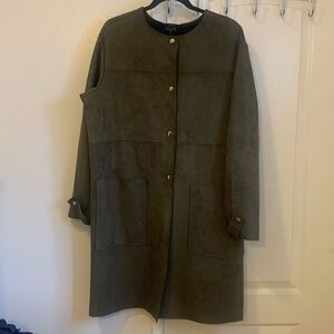 TAHARI Faux Suede Women Long Jacket, NWT
Color Green Size L